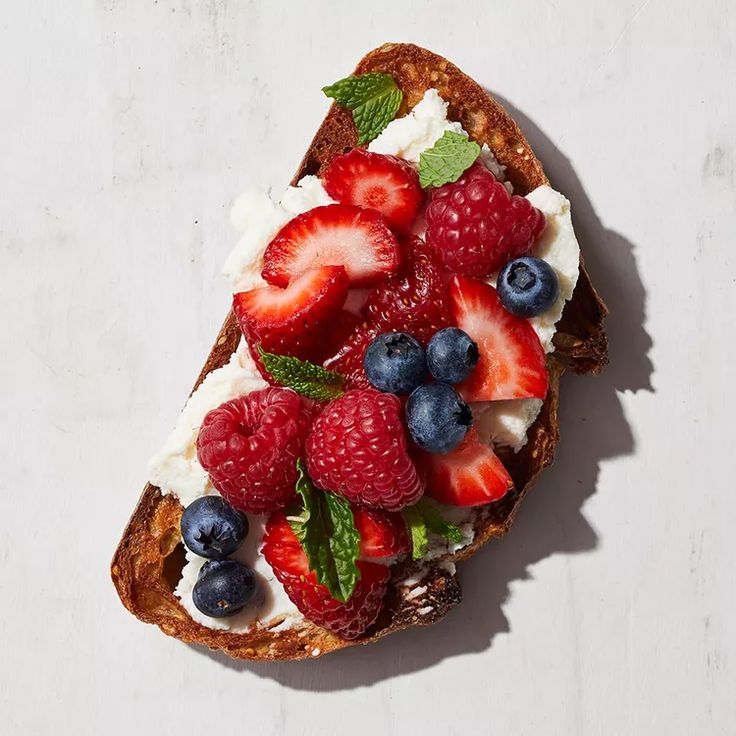 Berries & Mascarpone